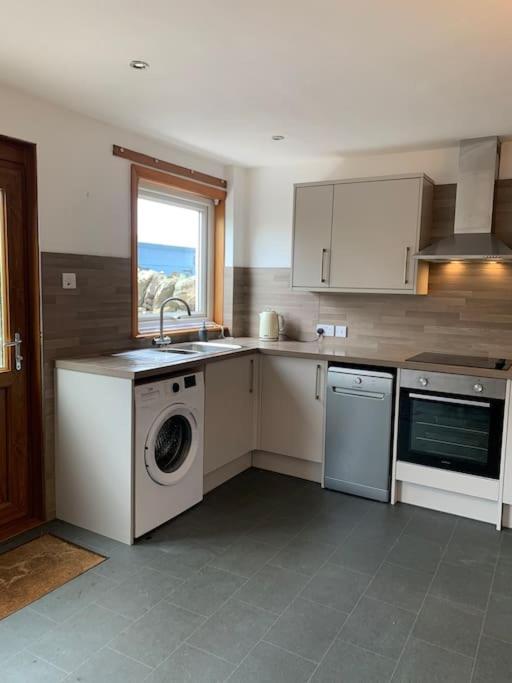 Isle of Whithorn Cladach Cottage - Seafront מראה חיצוני תמונה